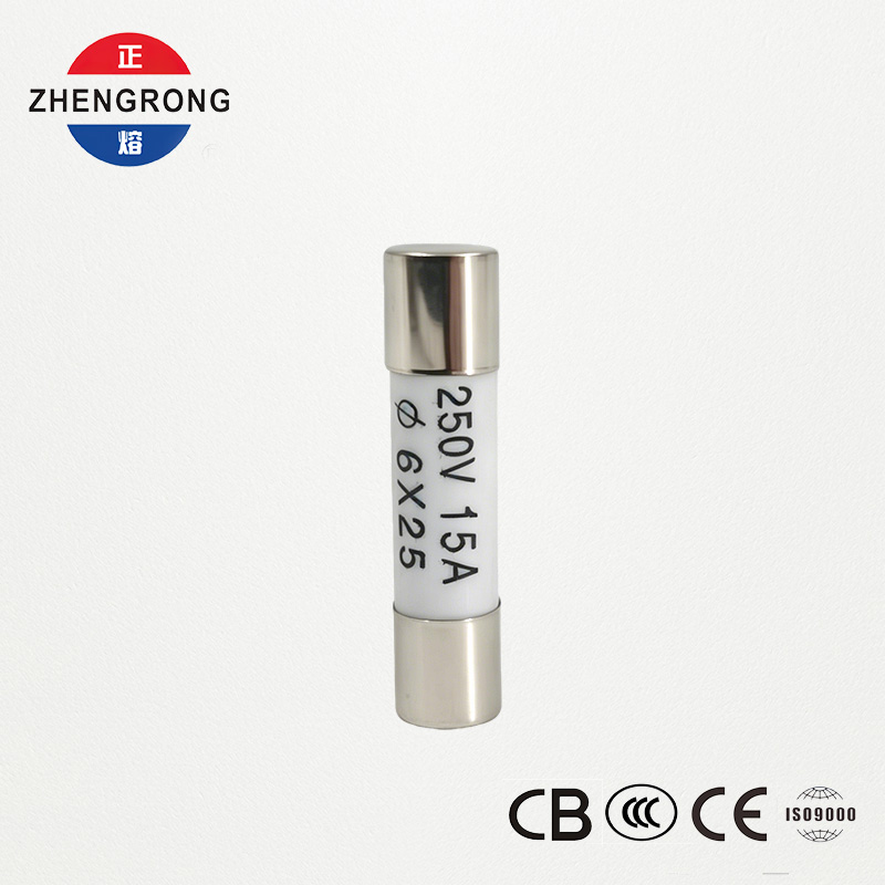 বাল্ক ক্রেতাদের জন্য উচ্চ-পারফরম্যান্স 6*25mm R057 15A ফিউজ